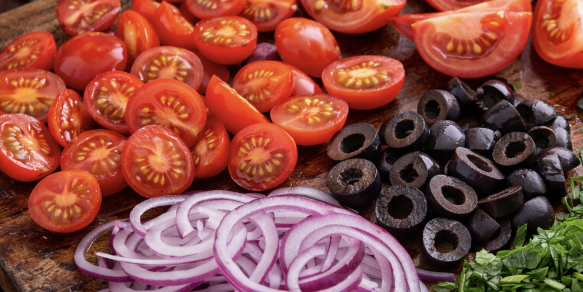 Mediterraner Sardinen-Salat mit Tomaten & Oliven_1