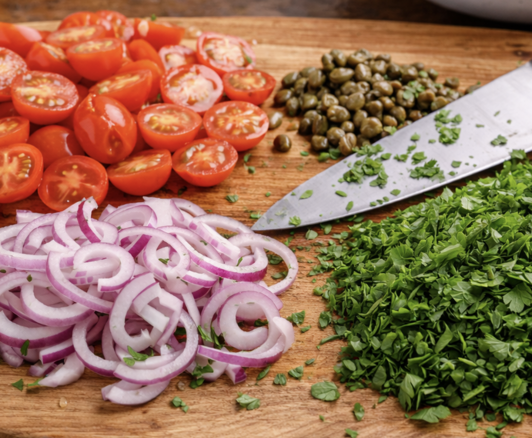Thunfisch-Bohnen-Salat mit roten Zwiebeln & Kapern_2
