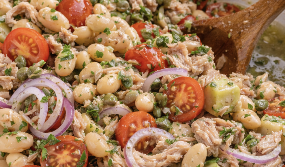 Thunfisch-Bohnen-Salat mit roten Zwiebeln & Kapern_4
