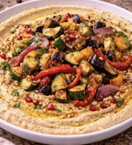 Hummus mit geröstetem Gemüse