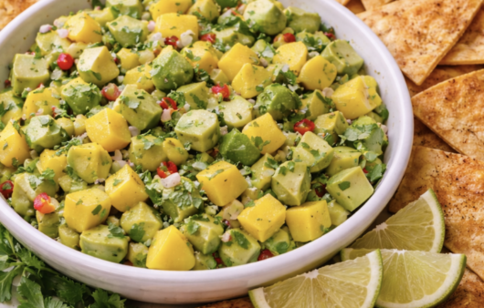 avocado-mango-salsa-mit-tortilla-chips_5