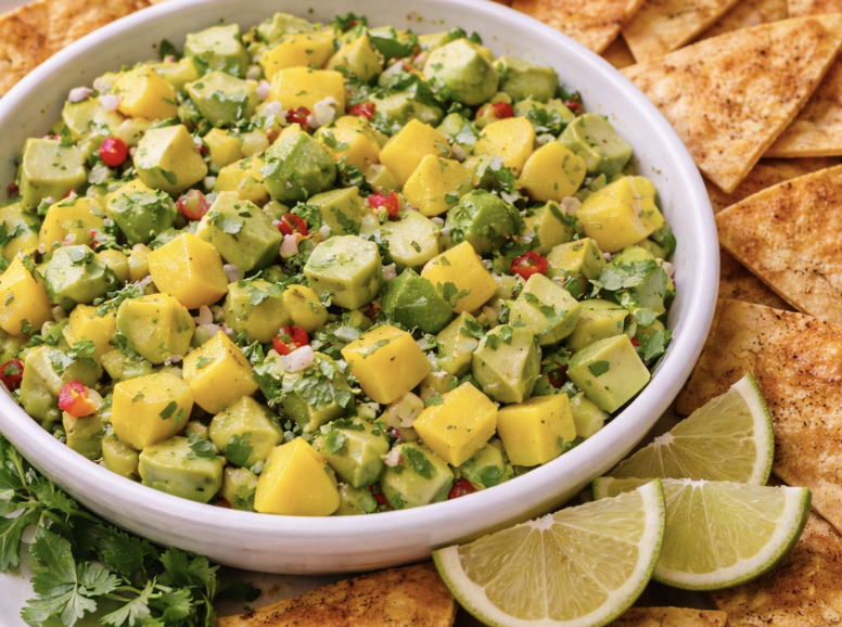 avocado-mango-salsa-mit-tortilla-chips_5