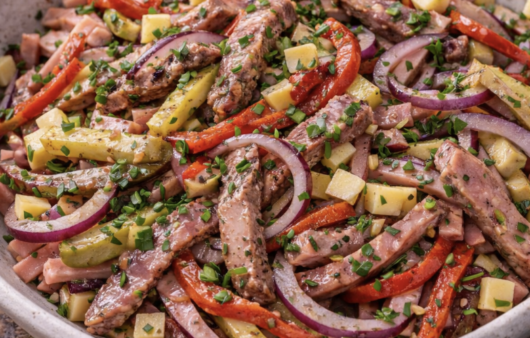 Bayerischer Wurstsalat mit Essiggurken_6