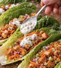 Buffalo Chicken Salat-Wraps