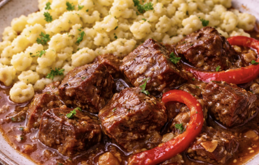Rindergulasch mit Paprika & Spätzle_7