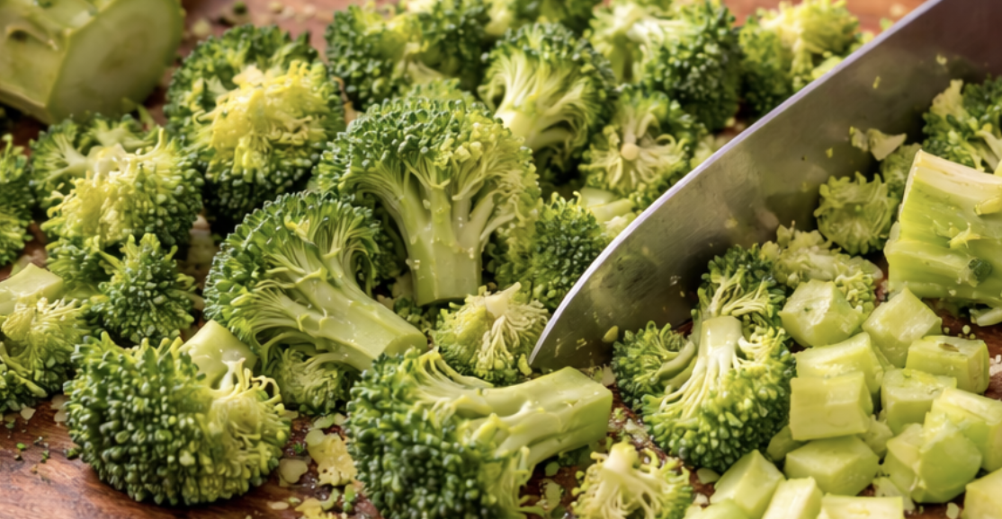 Brokkoli-Cremesuppe mit Mandeln_1