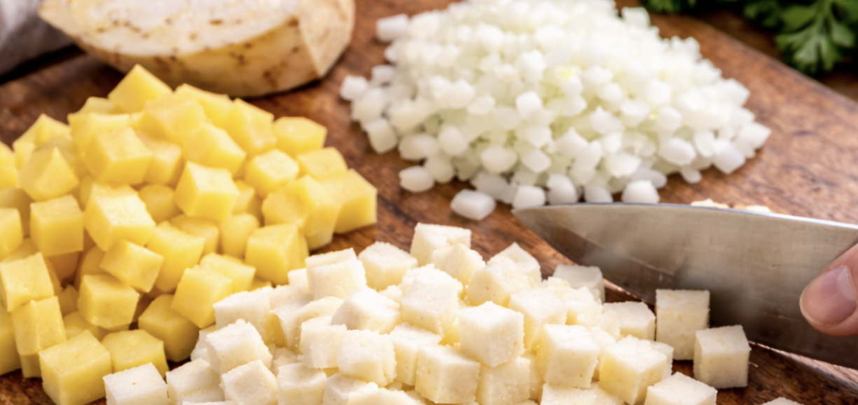 Selleriesuppe mit frischen Kräutern_1