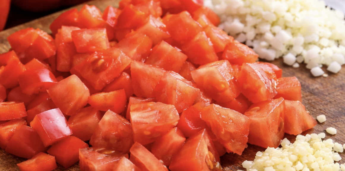 Paprika-Tomaten-Suppe mit Basilikum_1