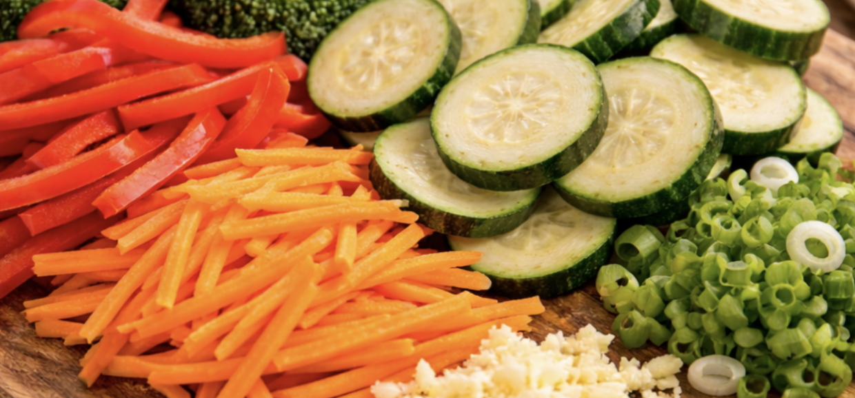 Gebratener Tofu mit Gemüse aus der Pfanne_2