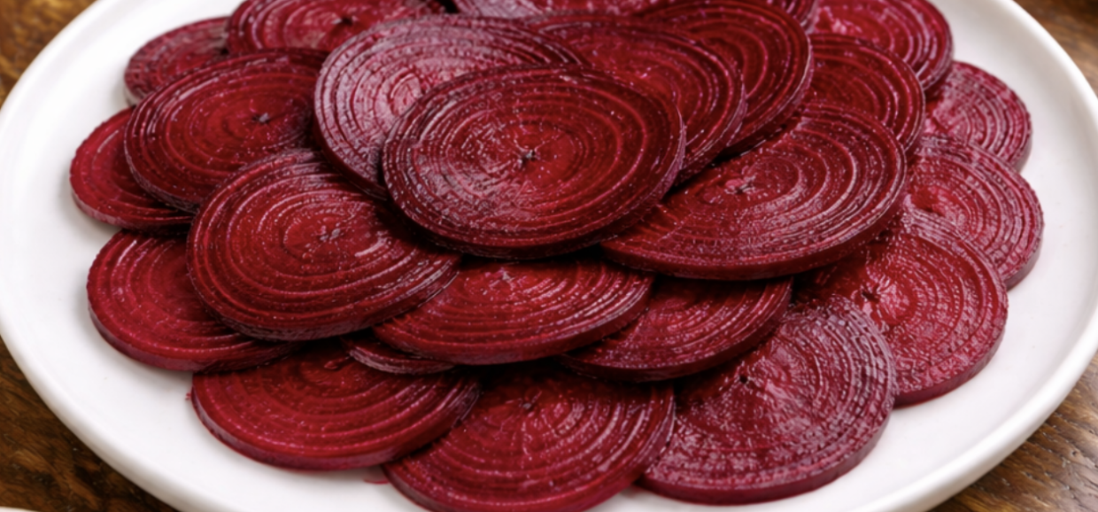 Rote-Bete-Carpaccio mit Feta und Walnüssen_2