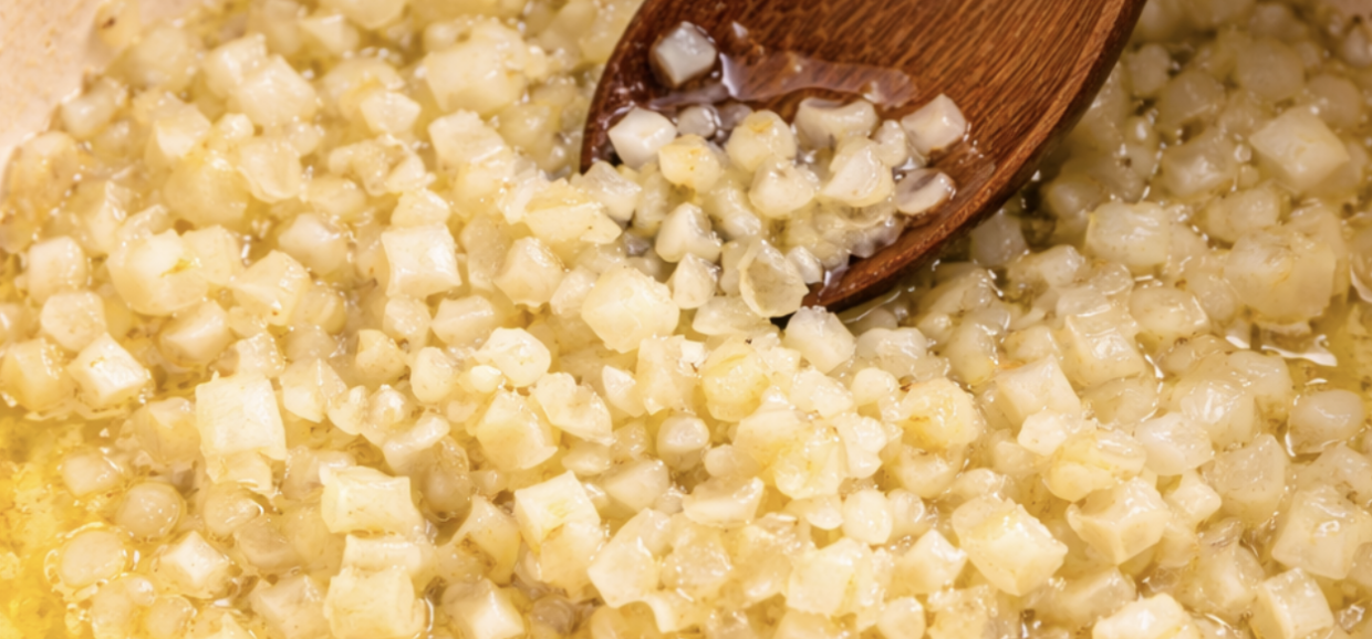 Selleriesuppe mit frischen Kräutern_2