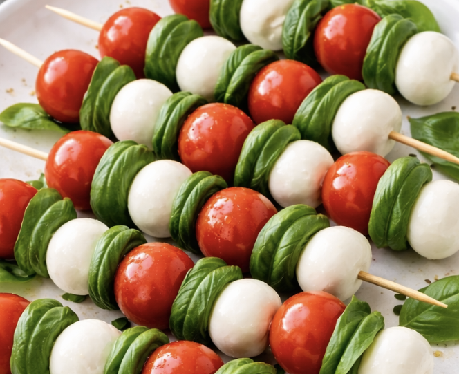 Caprese-Spieße mit Kirschtomaten und Mozzarella_3