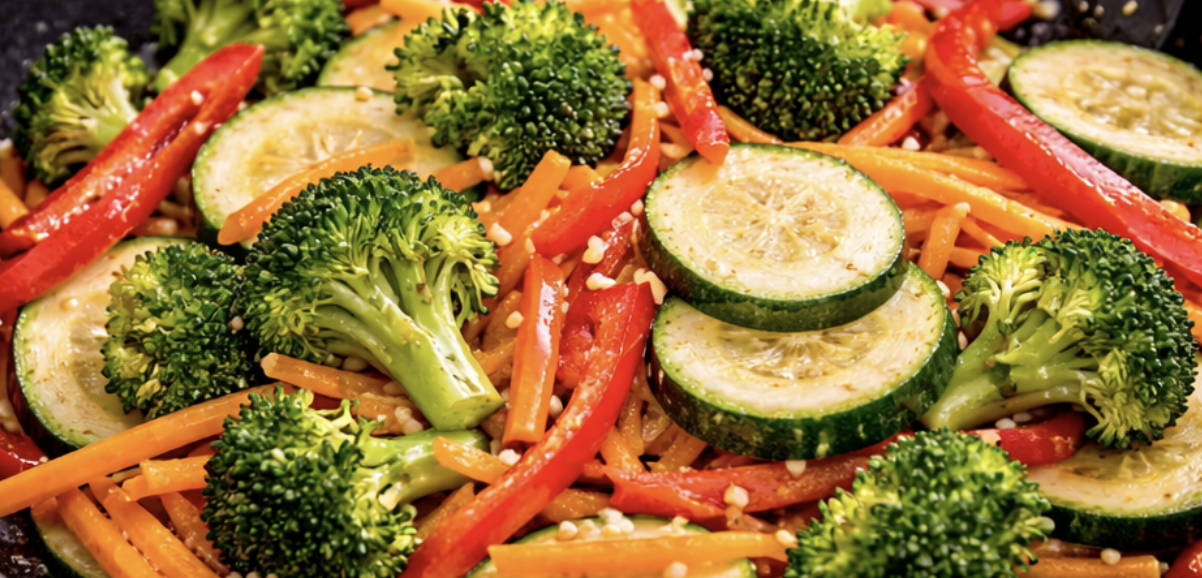 Gebratener Tofu mit Gemüse aus der Pfanne_5