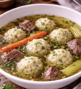 Rinderkraftbrühe mit Markklößchen