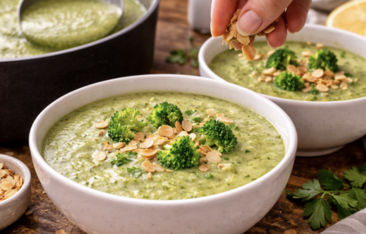 Brokkoli-Cremesuppe mit Mandeln_7
