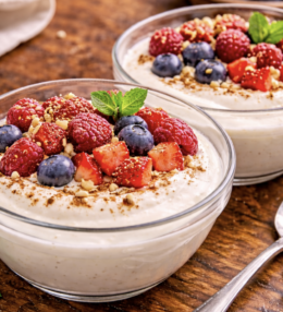 Quarkcreme mit Beeren und Vanille