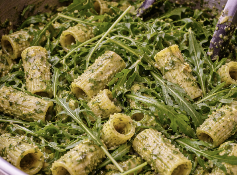 Pasta mit Walnuss-Pesto und Rucola_4