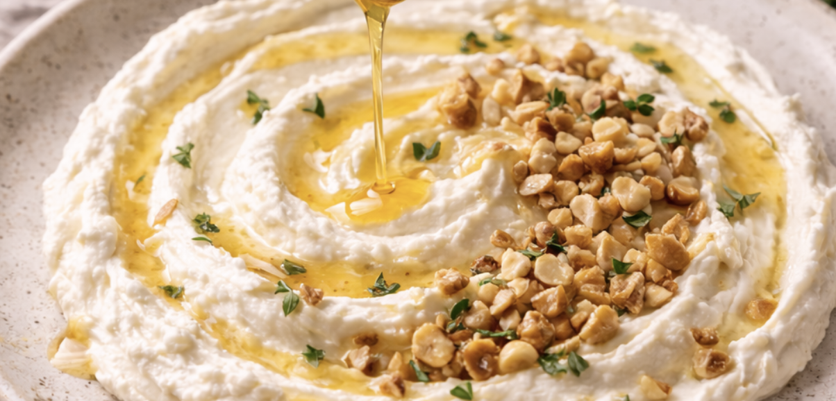 Whipped Ricotta mit Trüffelhonig & gerösteten Haselnüssen_4
