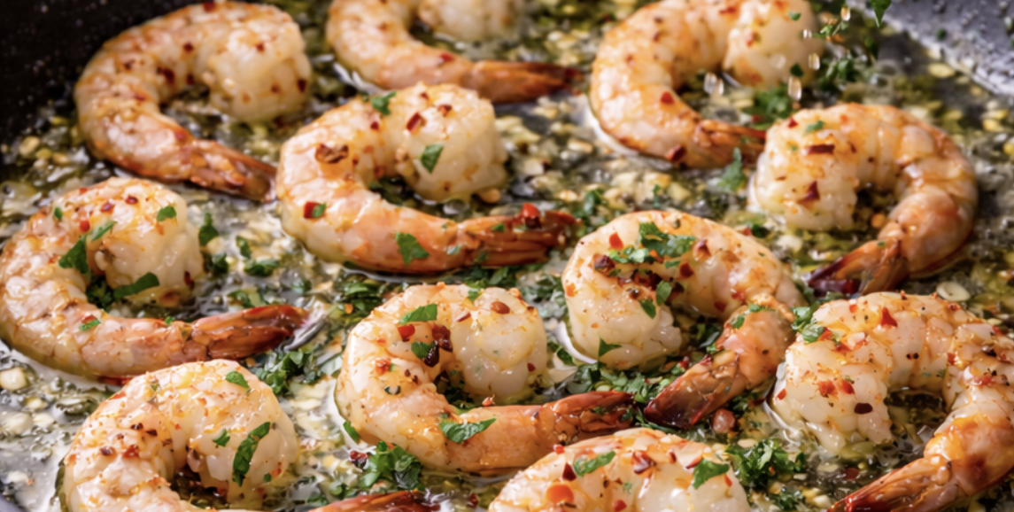 Knoblauchbuttergarnelen mit Chiliflocken in Minilöffeln_5