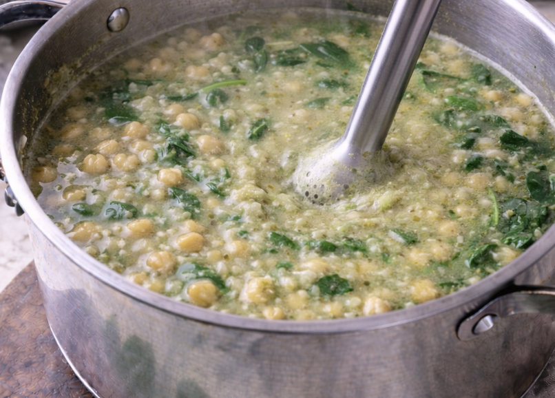 Spinat-Kichererbsen-Suppe mit Knoblauch_5