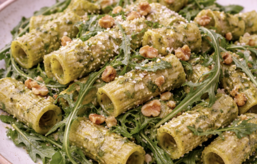 Pasta mit Walnuss-Pesto und Rucola_5